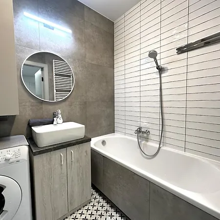 Lotnisko Chopina Airport 4 * Varsó