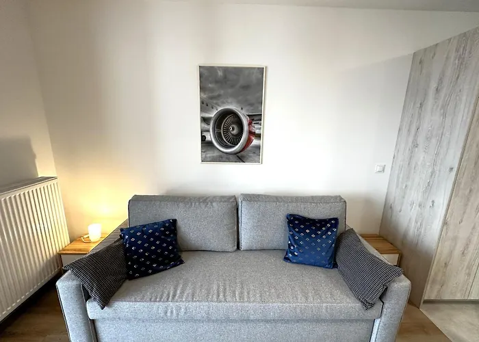 Daire Lotnisko Chopina Airport 4 Varşova