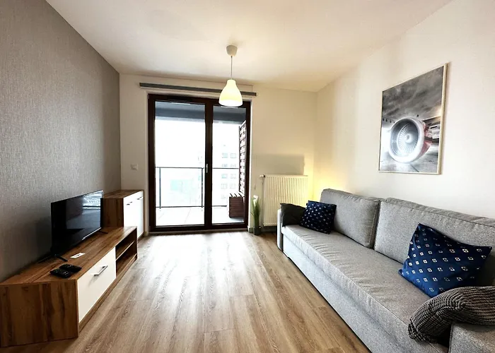 Lotnisko Chopina Airport 4 * Varşova