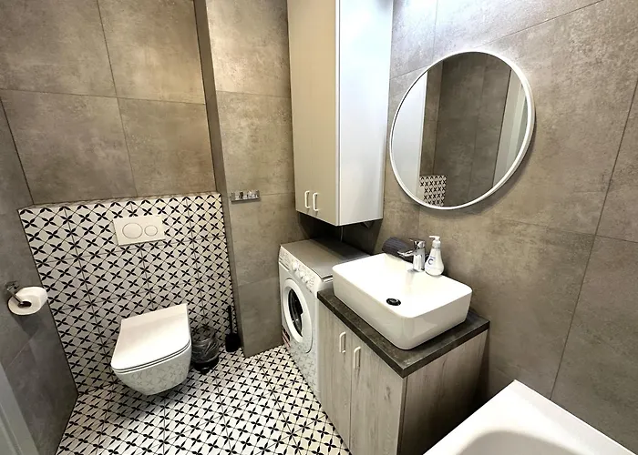 Lotnisko Chopina Airport 4 *