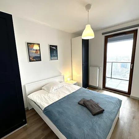 Apartament Lotnisko Chopina Airport 4